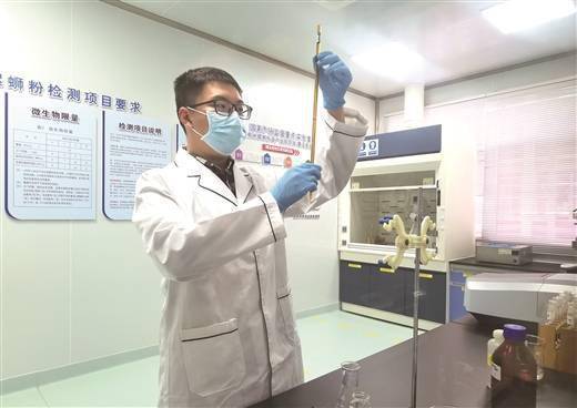 工廠門口一站式服務 嚴把袋裝螺螄粉質量關，打造高效信息咨詢平臺